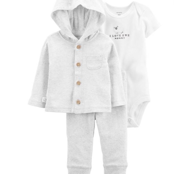 SOLD! Carters Preemie Baby Unisex Bundle Outfits. Jumpsuit and 3 piece set. - Picture 3 of 8